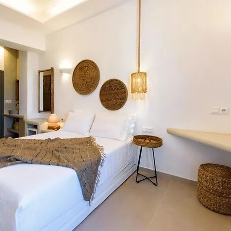 Kiano Bed & Breakfast Alikí