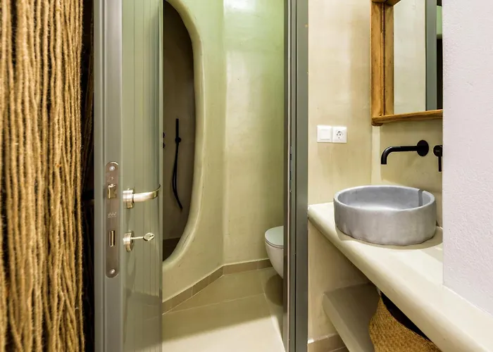 Kiano Couette-café Alikí